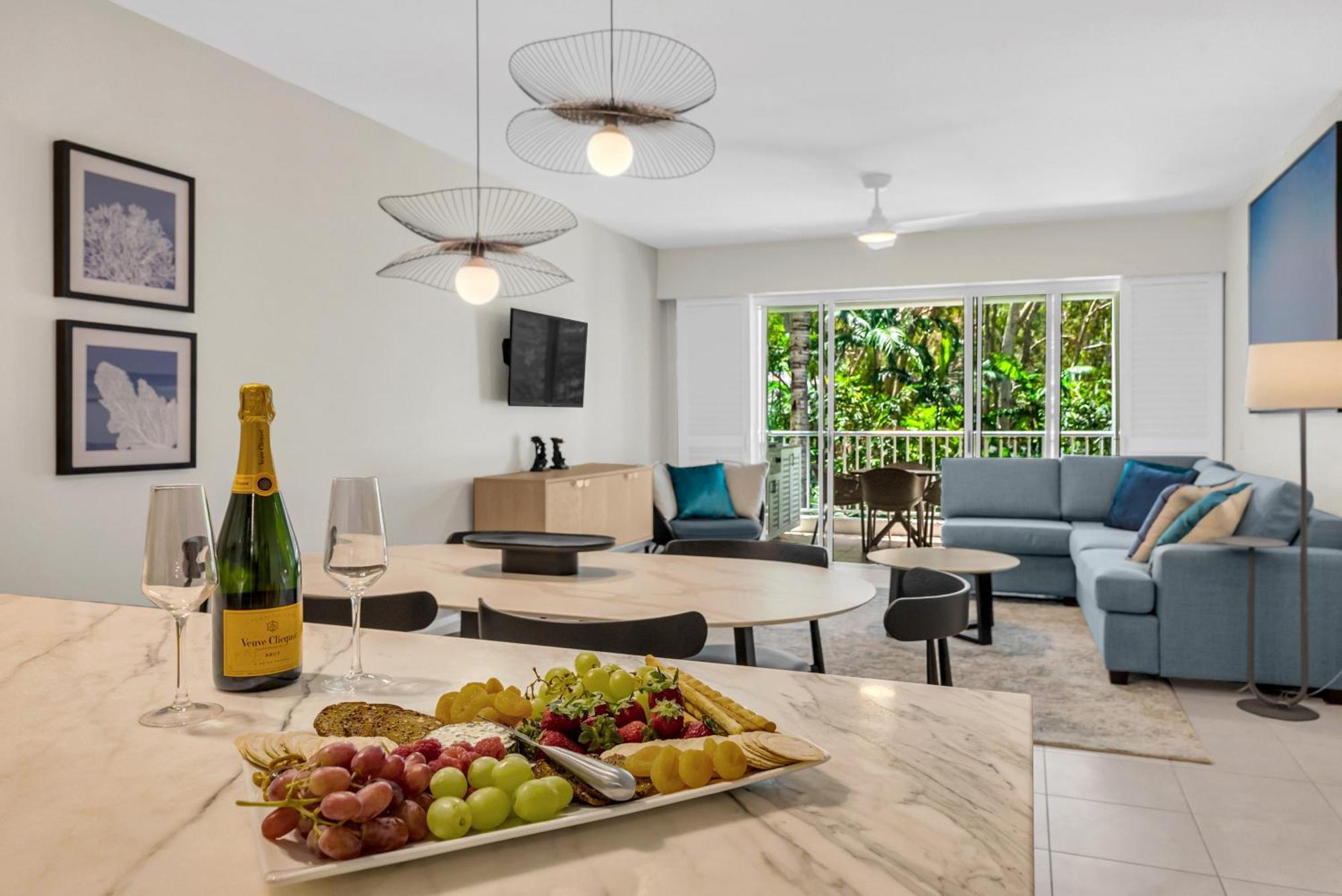 Elysium Private Apartments At Beach Club & Spa Palm Cove Exteriör bild