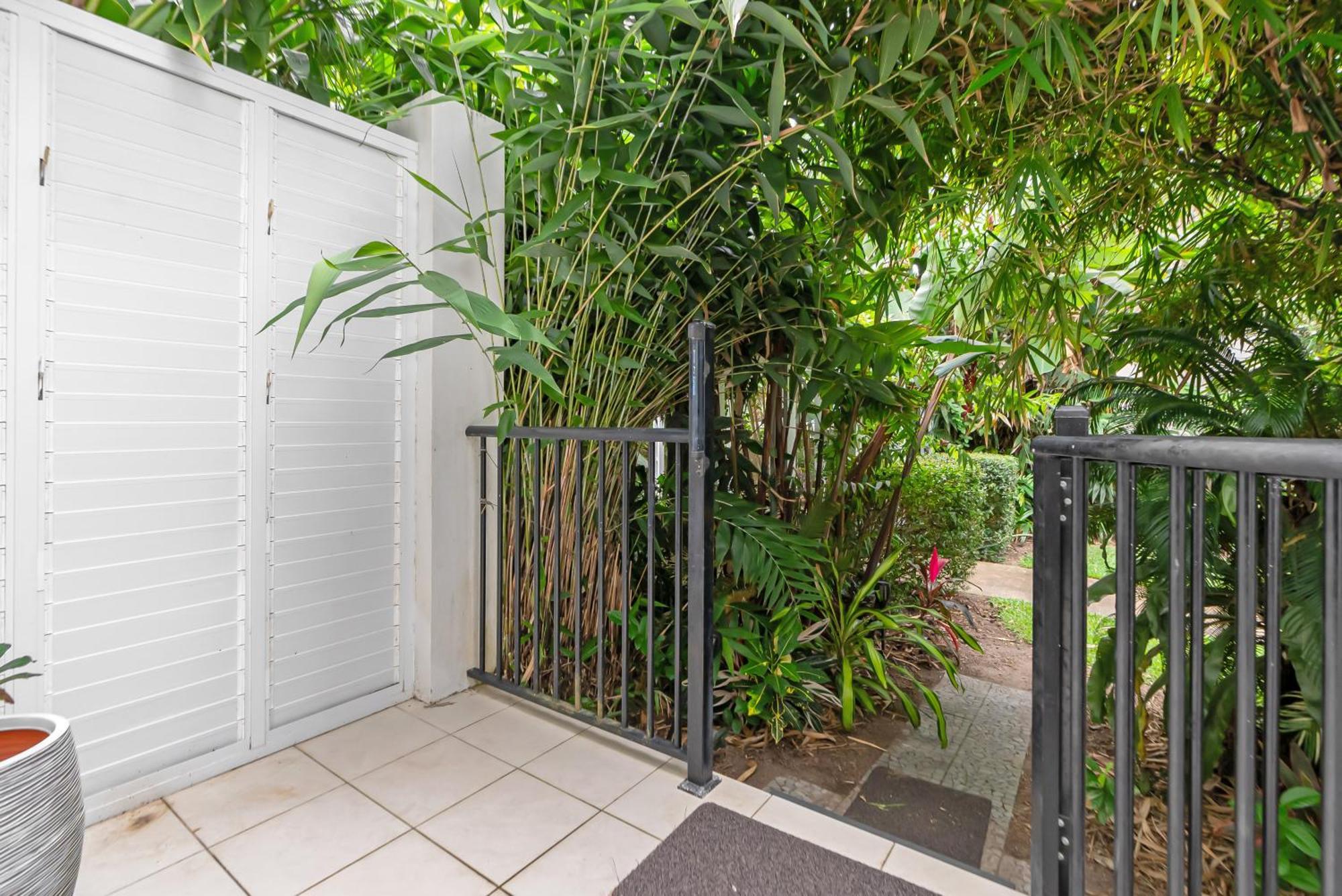 Elysium Private Apartments At Beach Club & Spa Palm Cove Exteriör bild
