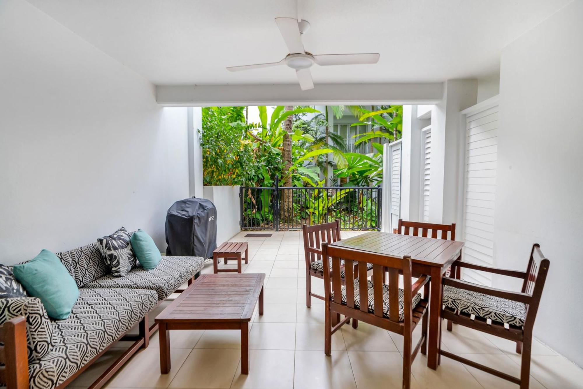 Elysium Private Apartments At Beach Club & Spa Palm Cove Exteriör bild