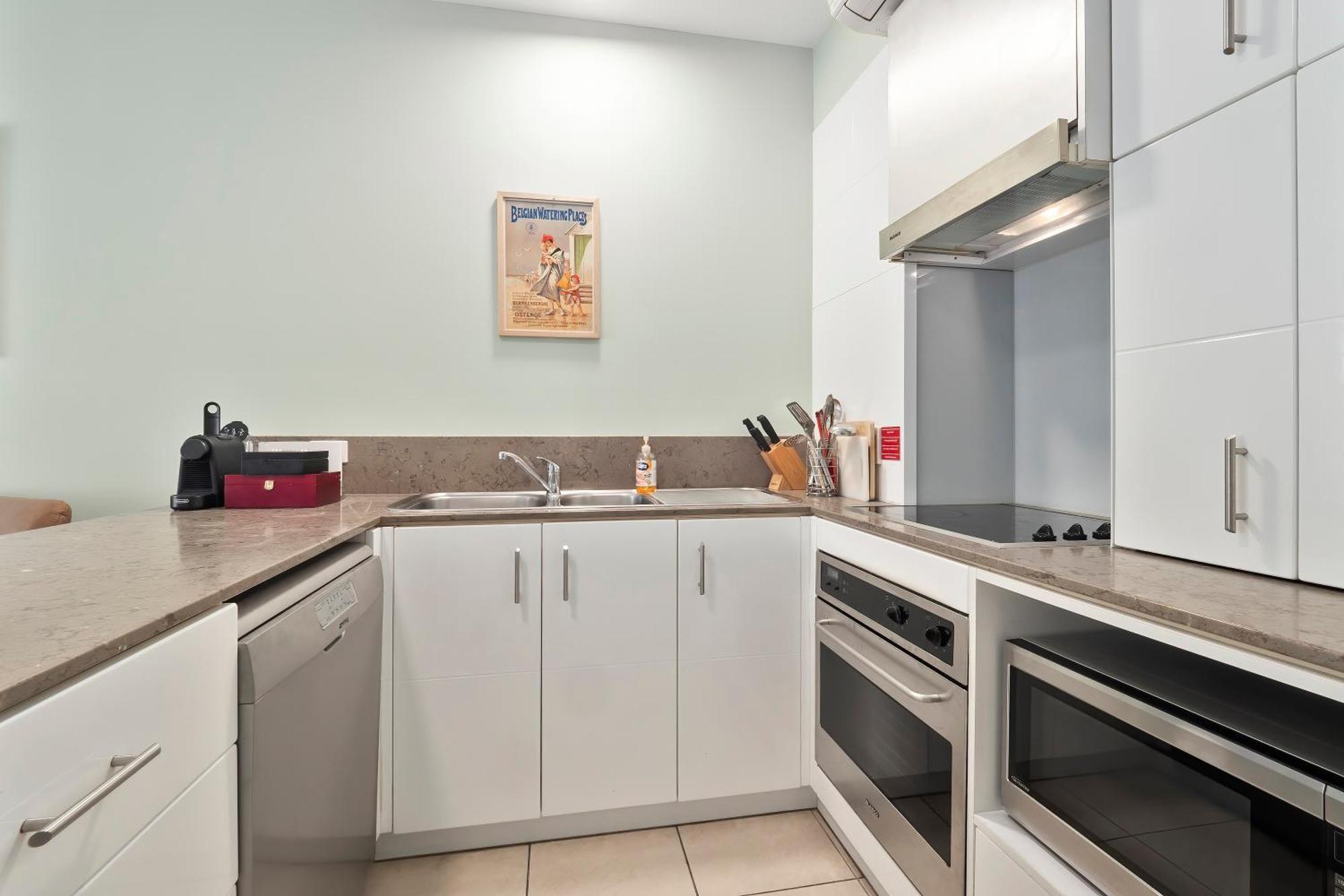 Elysium Private Apartments At Beach Club & Spa Palm Cove Exteriör bild